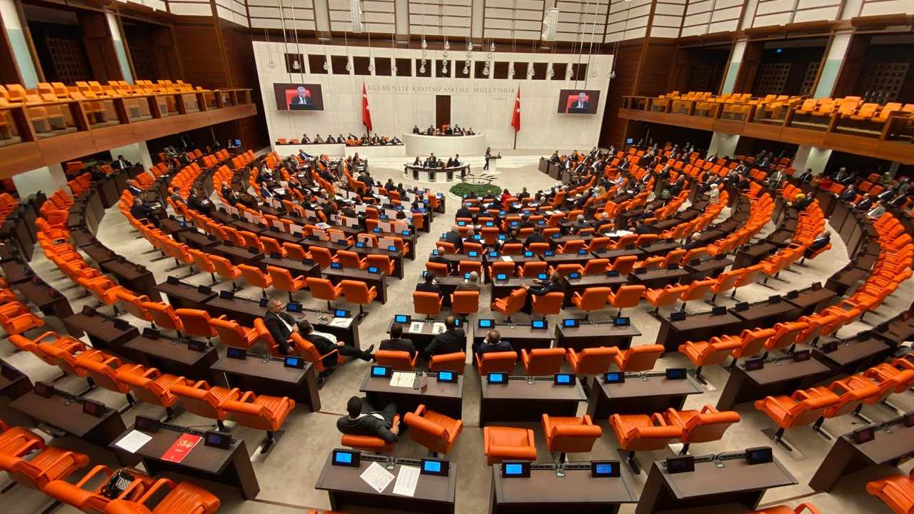 TBMM'de Kritik Dokunulmazlık Süreci: Gözler Karma Komisyonda 1 TBMMde Kritik Dokunulmazlik Sureci Gozler Karma Komisyonda 2