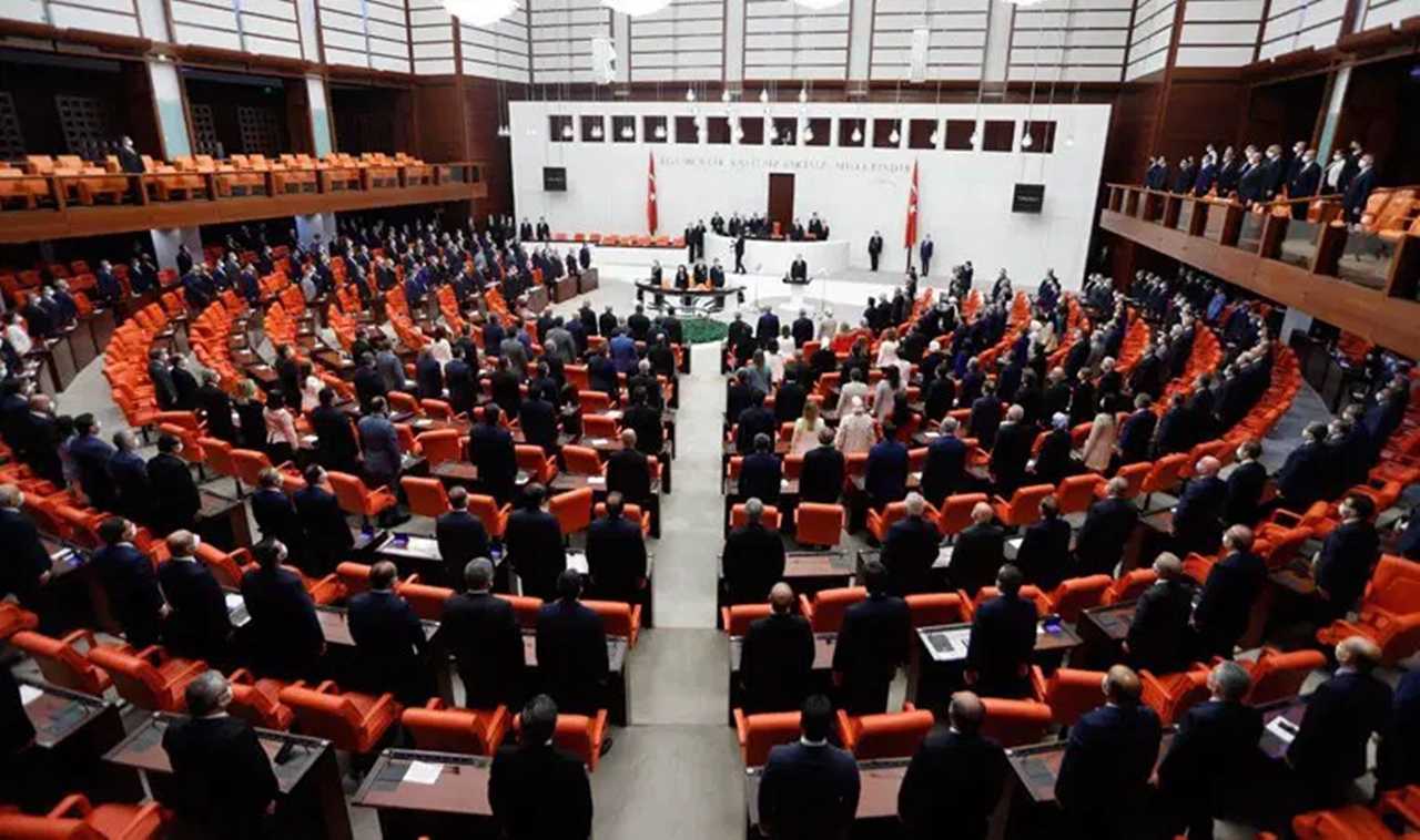 TBMM'de Kritik Dokunulmazlık Süreci: Gözler Karma Komisyonda 4 TBMMde Kritik Dokunulmazlik Sureci Gozler Karma Komisyonda 5