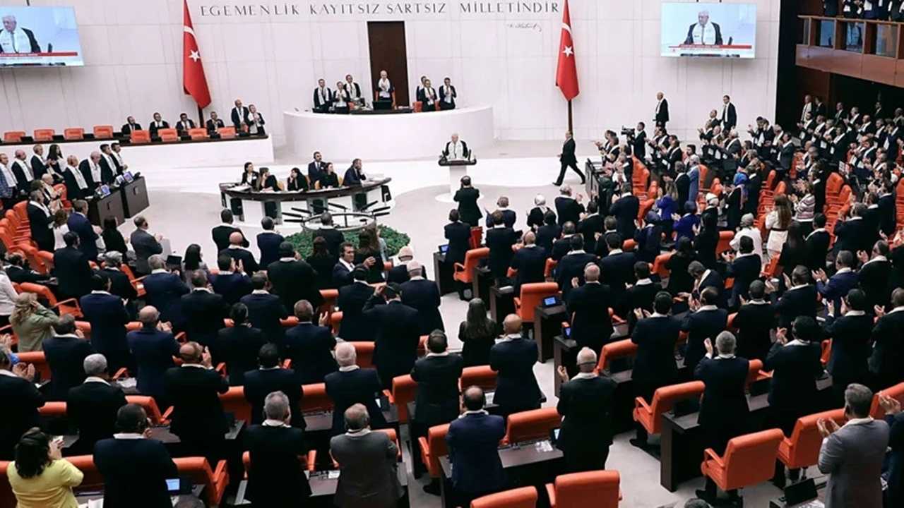 TSK ve Yargıda Yeni Dönem Meclis’te 1 TSK ve Yargida Yeni Donem Mecliste 2
