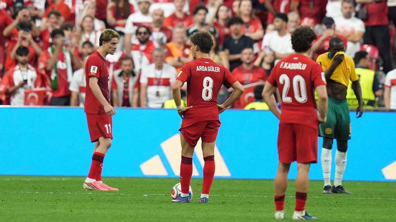 Top Bizde, Gol Rakipte: Türkiye Avustralya’ya Takıldı 2 Top Bizde Gol Rakipte Turkiye Avustralyaya Takildi 3
