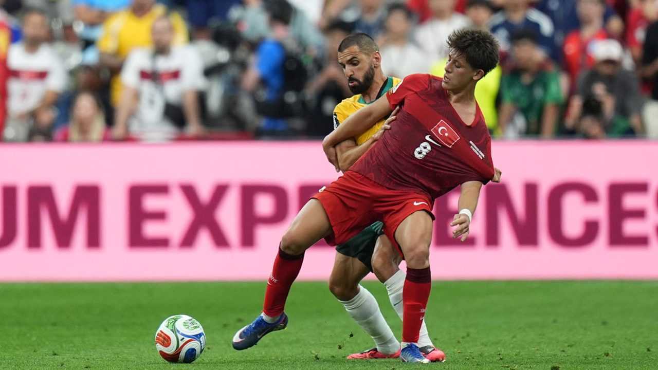 Top Bizde, Gol Rakipte: Türkiye Avustralya’ya Takıldı 6 Top Bizde Gol Rakipte Turkiye Avustralyaya Takildi 6
