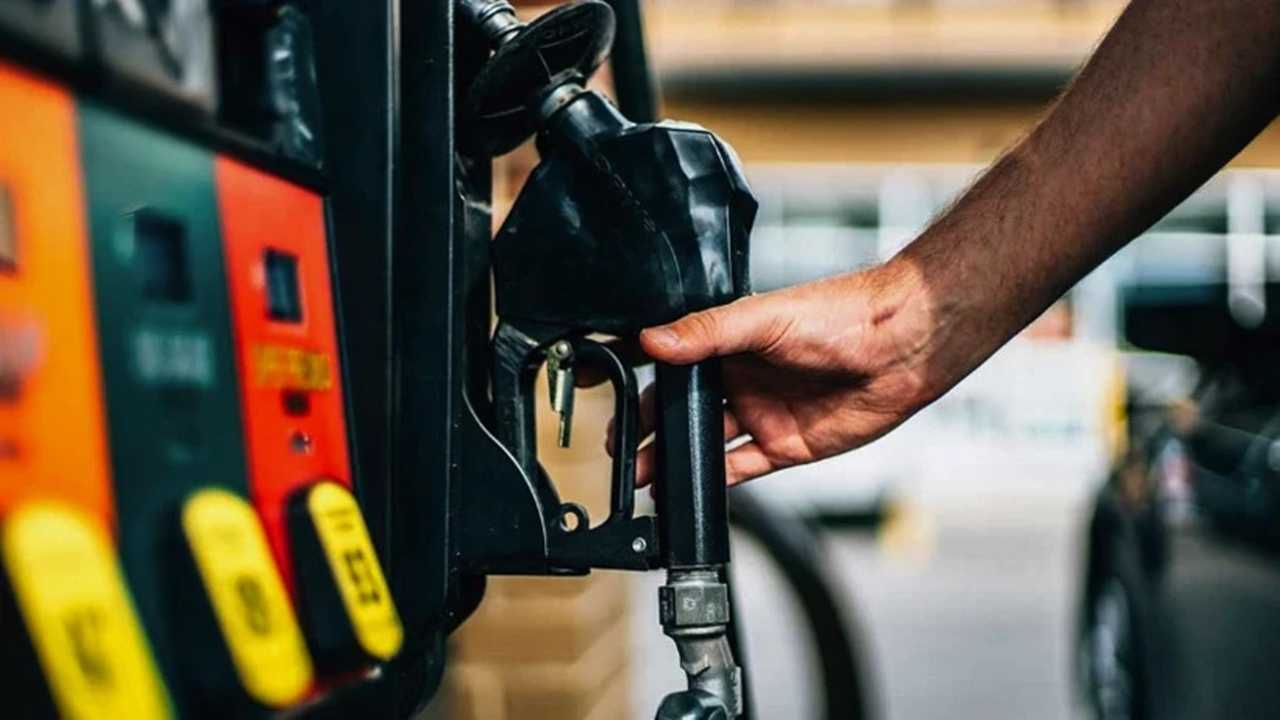 Araç Sahiplerine Kötü Haber: Motorine Bir Zam Daha 3 Arac Sahiplerine Kotu Haber Motorine Bir Zam Daha 4