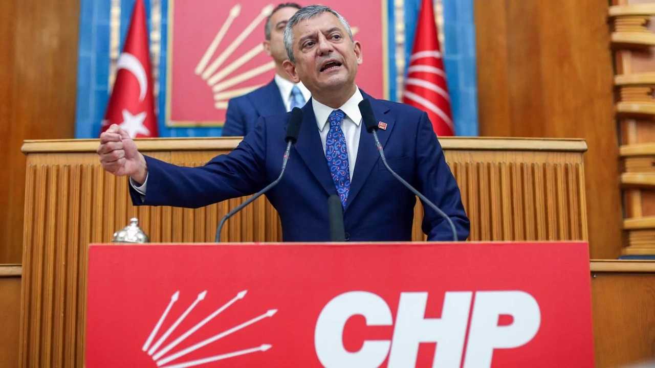 CHP'de Büyük Kopuş! Özgür Özel'den Kritik Karar 1 CHPde Buyuk Kopus Ozgur Ozelden Kritik Karar 2