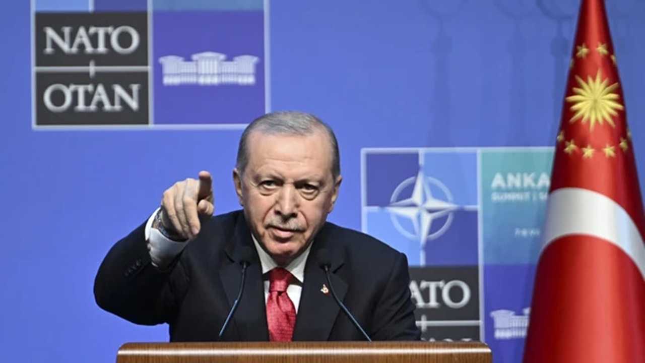 Kabineden Peş Peşe Paylaşımlar: Erdoğan'ın Liderliğine Vurgu 1 Kabineden Pes Pese Paylasimlar Erdoganin Liderligine Vurgu 2