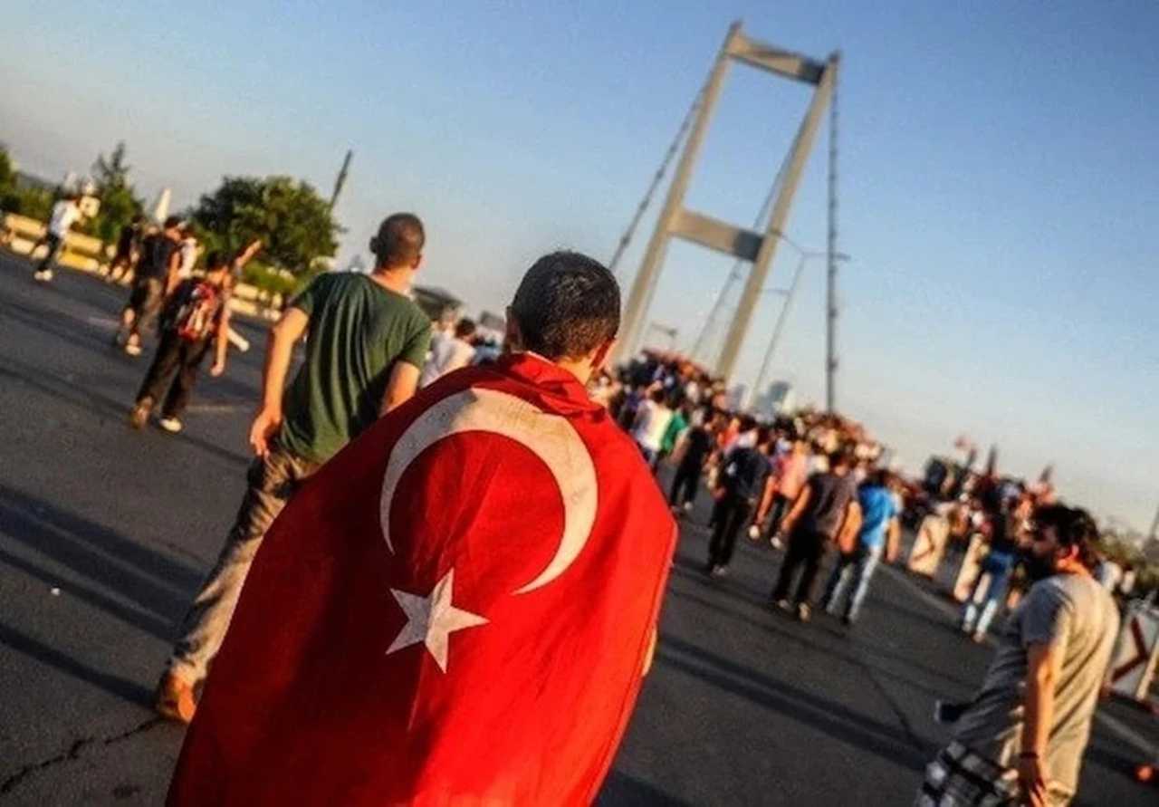 Siyasilerden Peş Peşe 15 Temmuz Mesajları 3 Siyasilerden Pes Pese 15 Temmuz Mesajlari 4