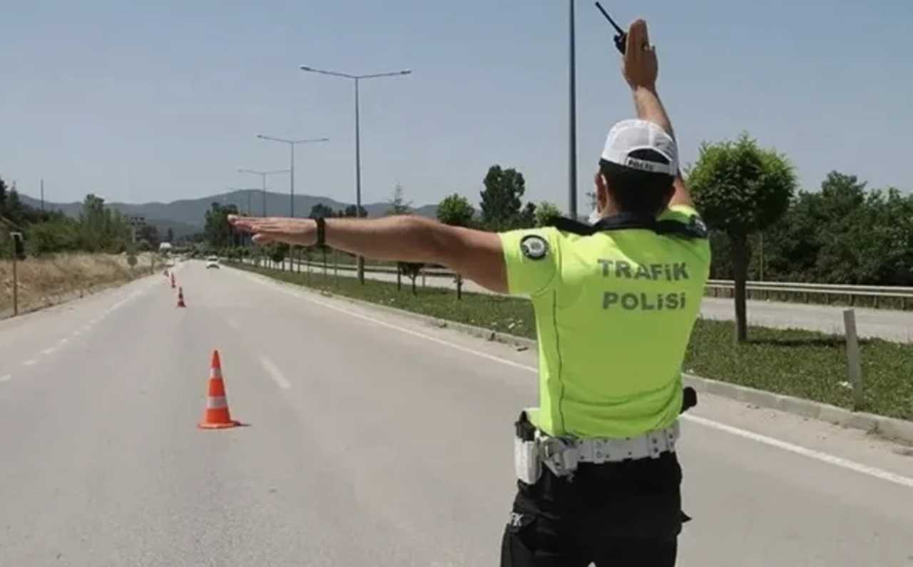 Trafikte Yeni Donem Bu Ihlaller Ehliyeti Sildirecek 3