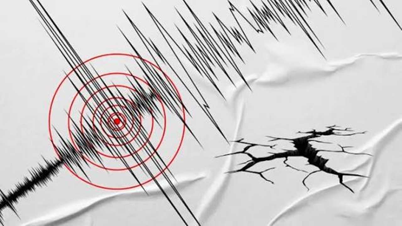 Akdeniz'de Korkutan Deprem! AFAD İlk Verileri Paylaştı 3 Akdenizde Korkutan Deprem AFAD Ilk Verileri Paylasti 4