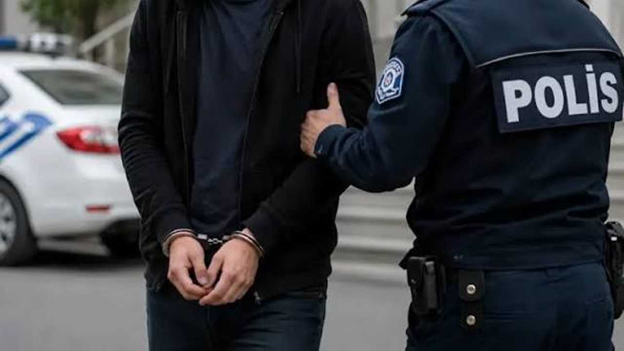 Devlet Düğmeye Bastı: Vatandaşlık Ağı Çökertildi 1 Devlet Dugmeye Basti Vatandaslik Agi Cokertildi 2
