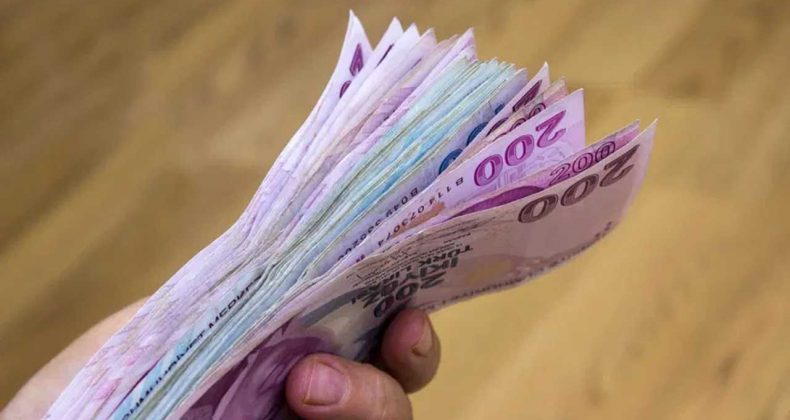 Emeklilere Çifte Müjde! Maaş Farkları Gece Yarısı Hesaplarda