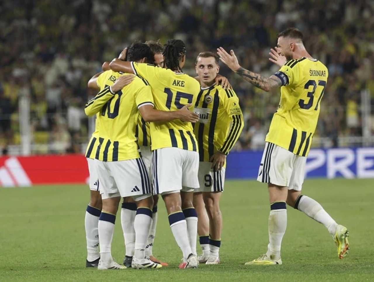 Fenerbahçe-Lyon Maçında Heyecan Dorukta 2 Fenerbahce Lyon Macinda Heyecan Dorukta 3