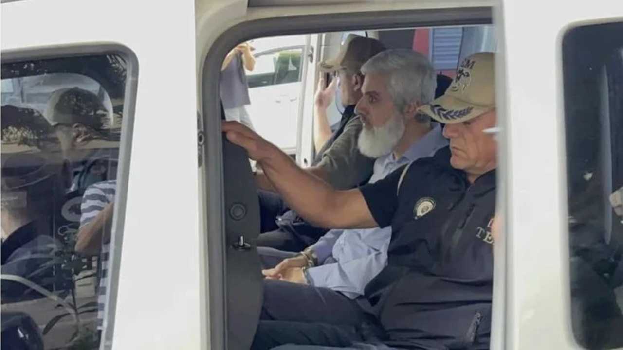 Furkan Vakfina Safak Baskini Kuytul Cifti Gozaltinda 3
