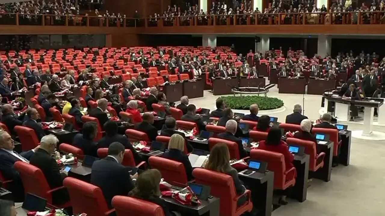 Meclis'te Kritik Oylama Öncesi Gözler Bu Teklifte 2 Mecliste Kritik Oylama Oncesi Gozler Bu Teklifte 3