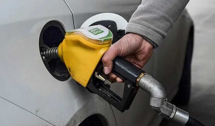 Motorine İndirim Şoku! Zam Takvimi Belli Oldu