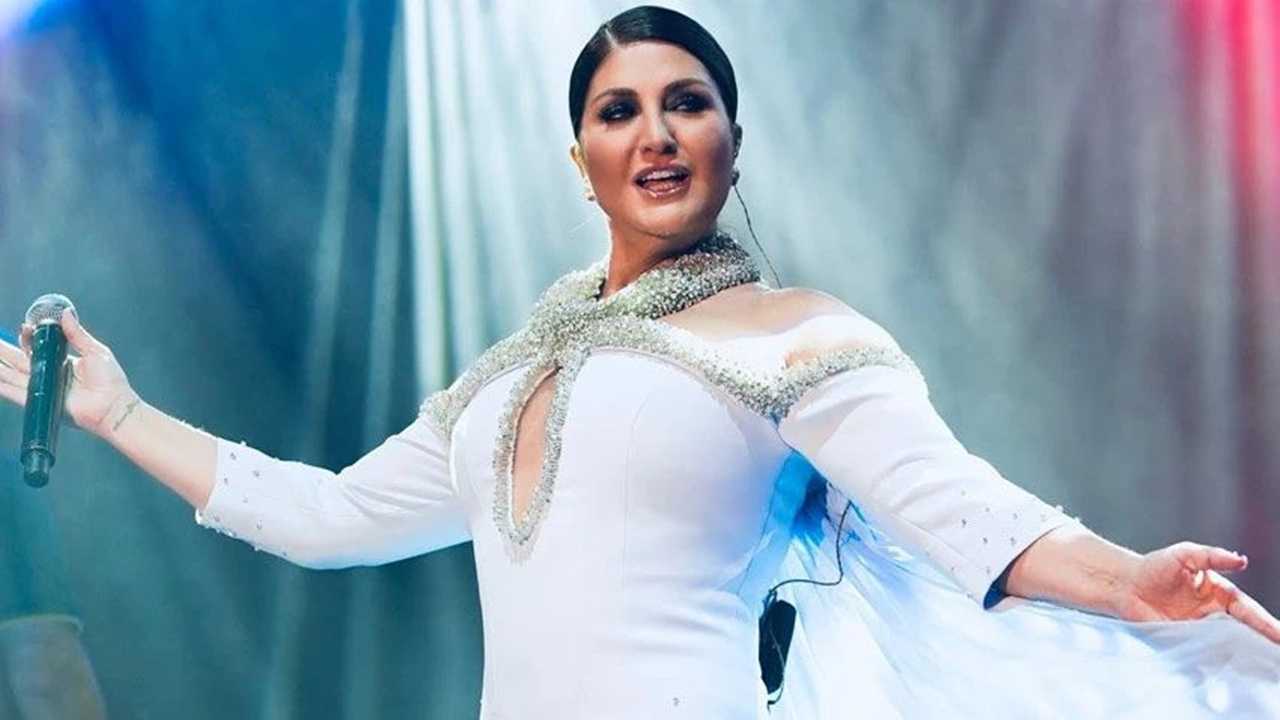 Sibel Can’dan Sahne Önünde Radikal Karar 1 Sibel Candan Sahne Onunde Radikal Karar 2