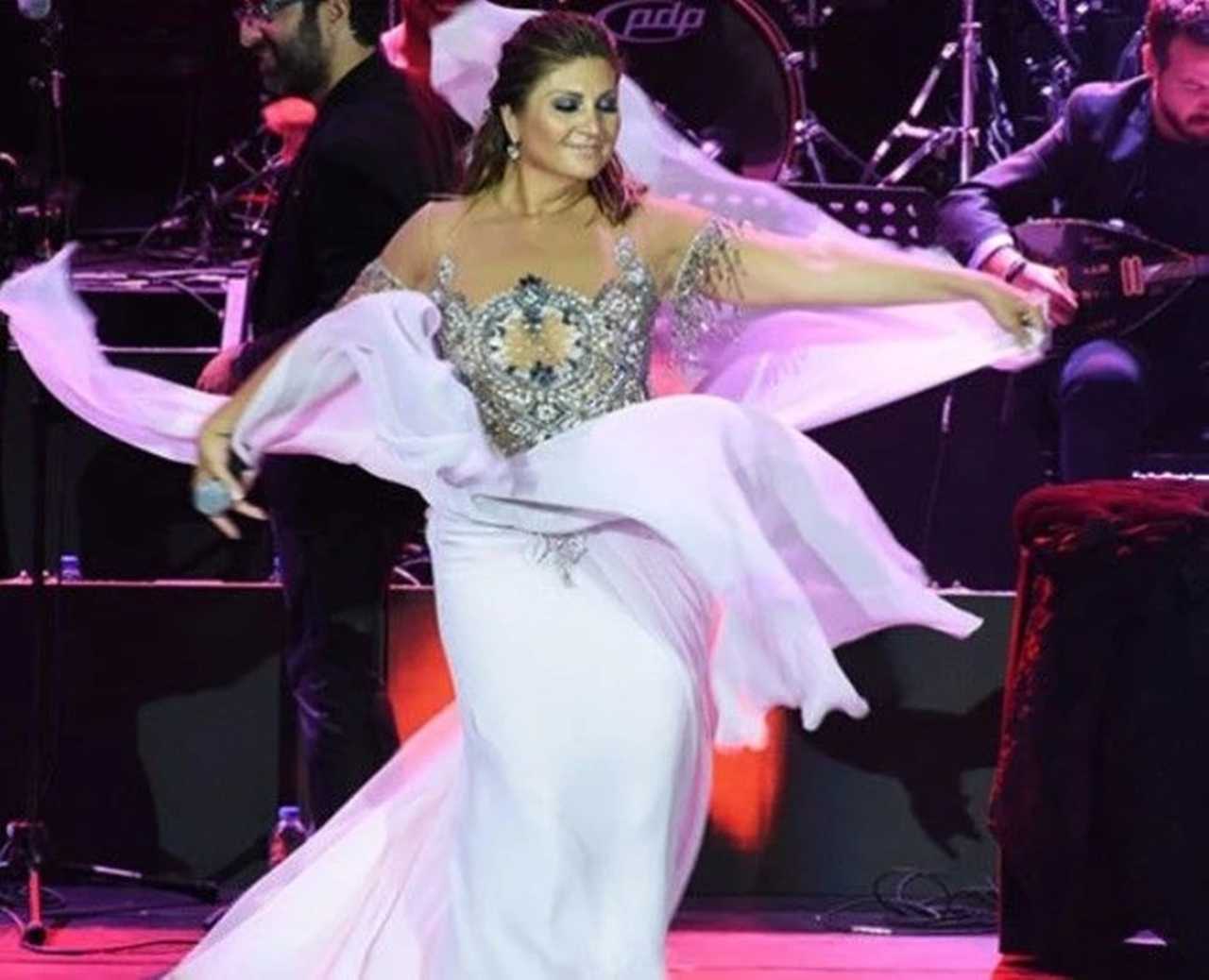 Sibel Can’dan Sahne Önünde Radikal Karar 3 Sibel Candan Sahne Onunde Radikal Karar 4