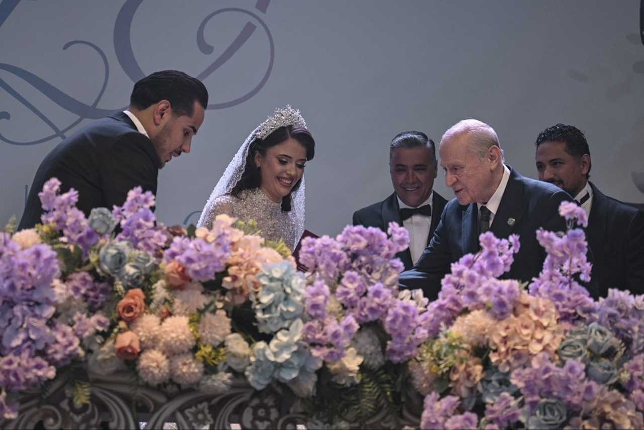 Siyaset Dunyasi Bu Nikah Icin Bir Araya Geldi 3