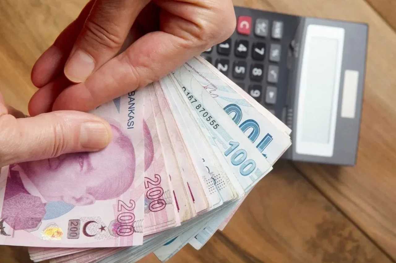 Asgari Ücrette 35 Bin TL Heyecanı! İlk Tahmin Geldi 2 Asgari Ucrette 35 Bin TL Heyecani Ilk Tahmin Geldi 3