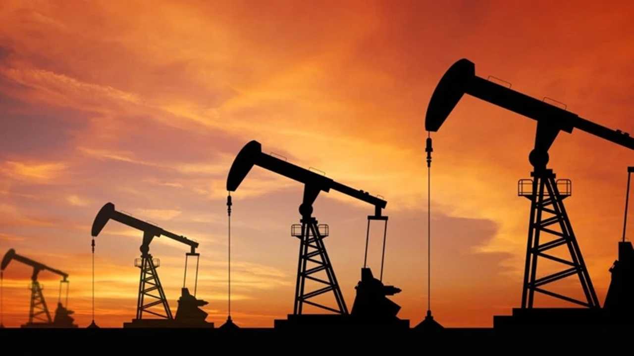 Deposu Olan Yandi Motorine Zam Geliyor 4