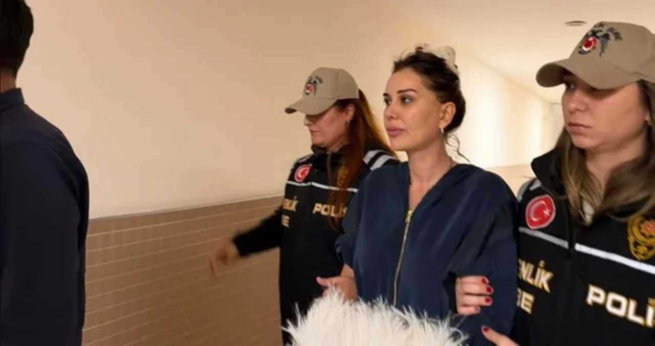 Dilan Polat’a Hakaret Soruşturması: Adliyede Fenalaştı 2 Dilan Polata Hakaret Sorusturmasi Adliyede Fenalasti 3