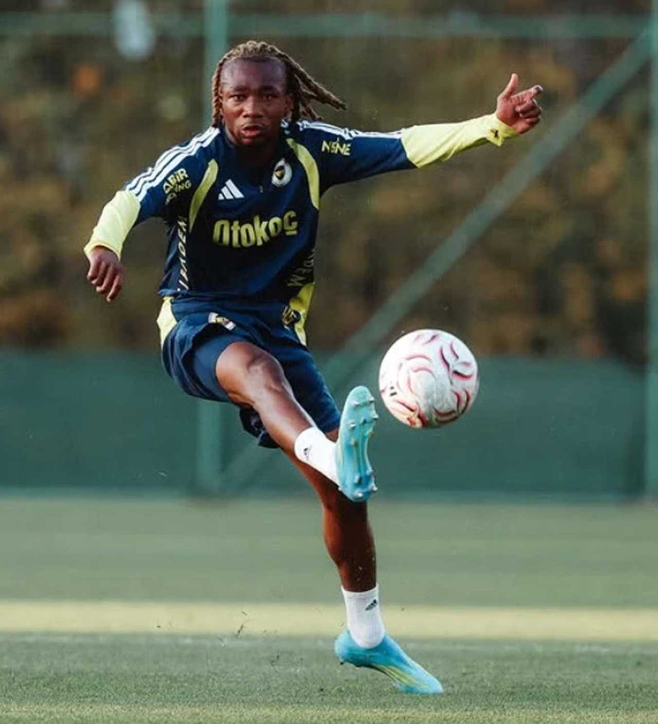 Fenerbahçe’de Nene İçin Sürpriz Ayrılık İddiası 2 Fenerbahcede Nene Icin Surpriz Ayrilik Iddiasi 3
