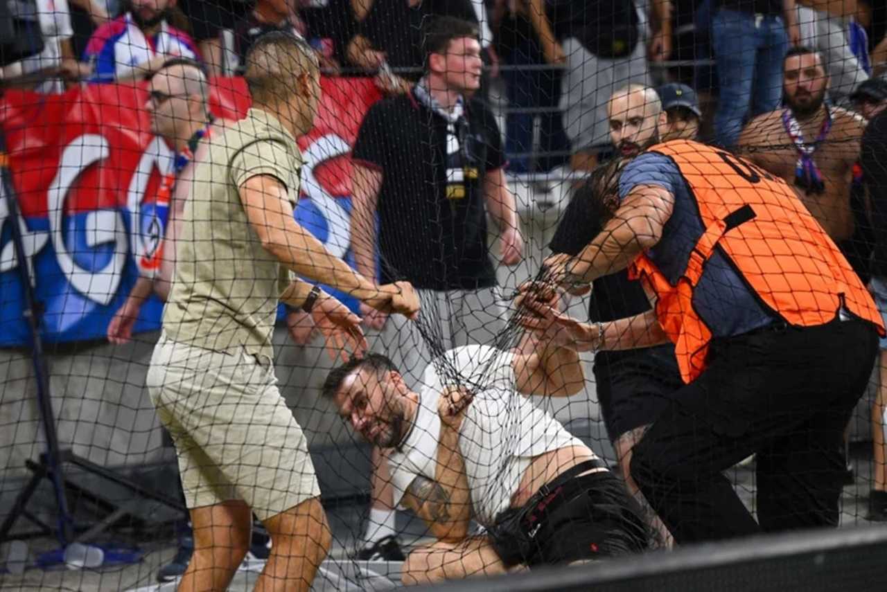 Fenerbahceye Lyon Maci Sonrasi Sok UEFA Cezalari Acikladi 4