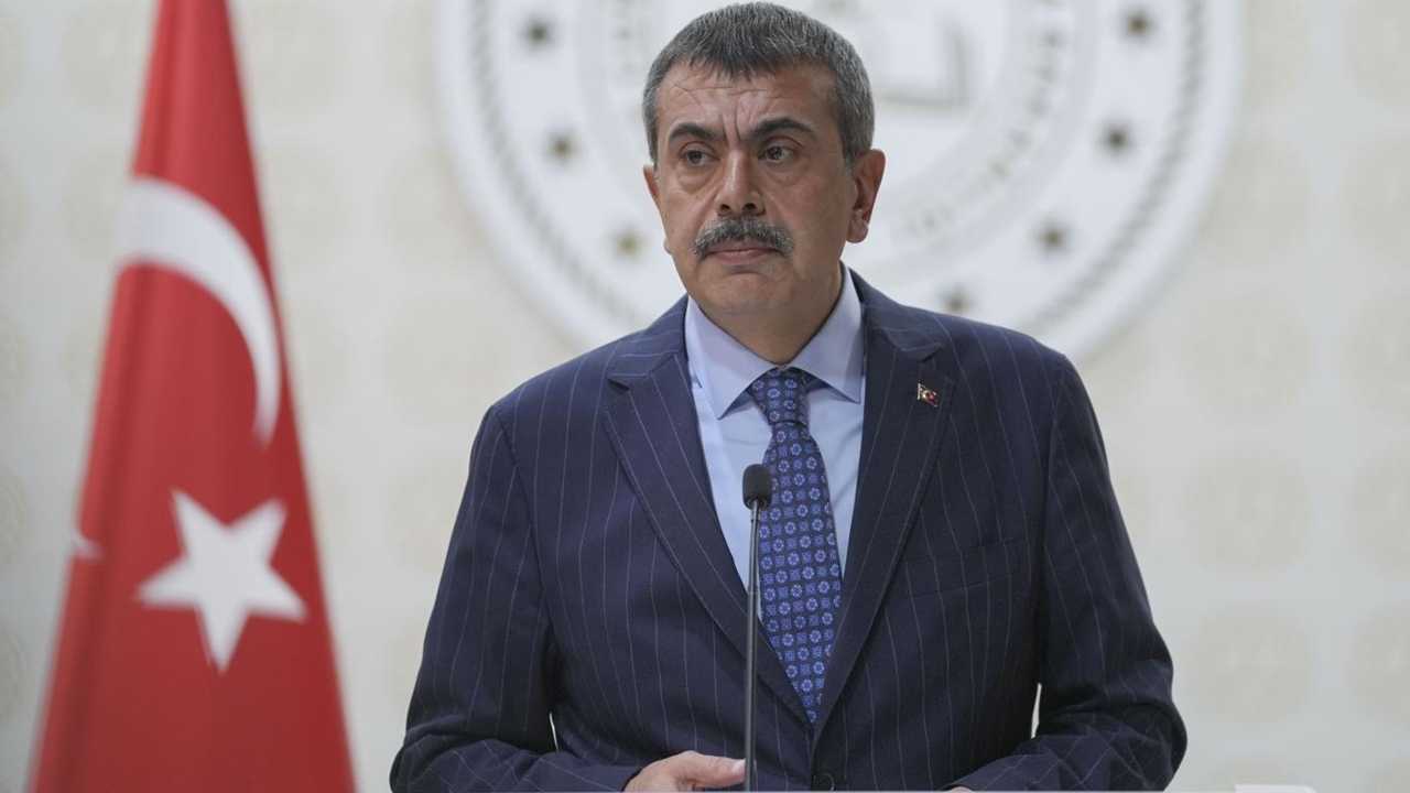 Okul Güvenliğinde Yeni Dönem: 65 Bin Okul İçin Seferberlik 1 Okullarda Guvenlik Alarmi Yeni Tedbirler Aciklandi 2