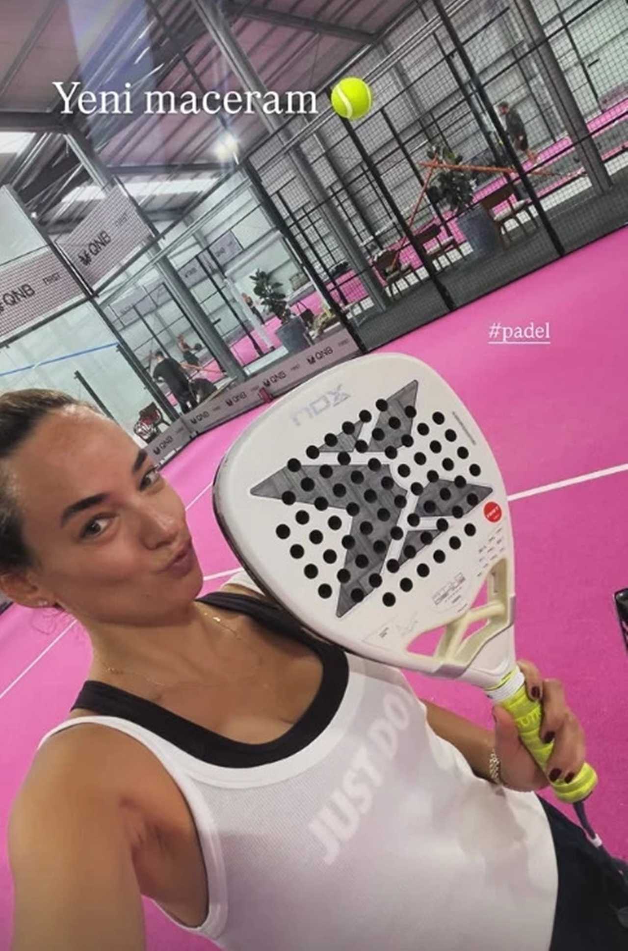 Seda Bakan Bu Kez Kortta! Yeni Sporuyla Gündem Oldu 5 Seda Bakan Bu Kez Kortta Yeni Sporuyla Gundem Oldu 6