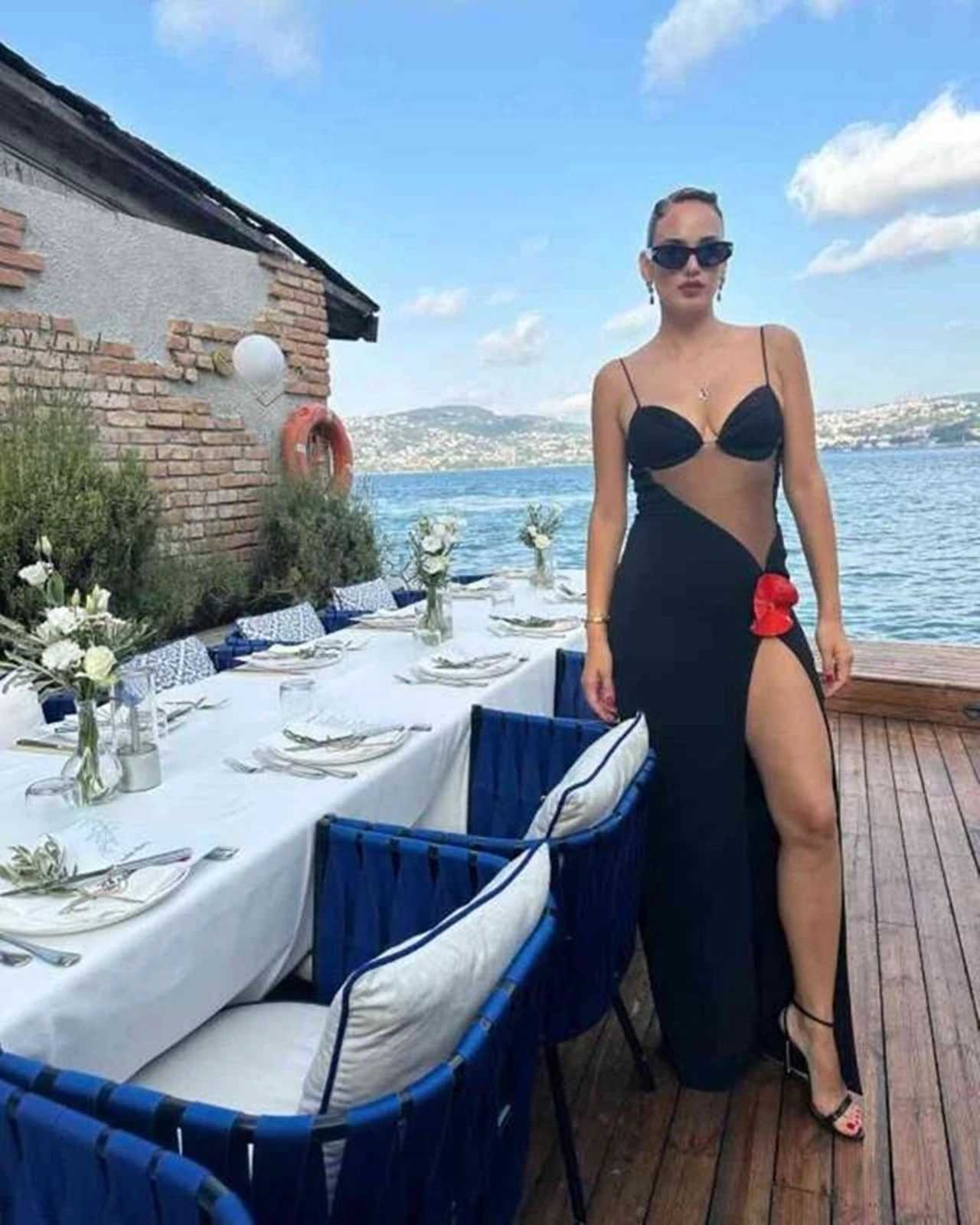 Seda Bakan Bu Kez Kortta! Yeni Sporuyla Gündem Oldu 6 Seda Bakan Bu Kez Kortta Yeni Sporuyla Gundem Oldu 7