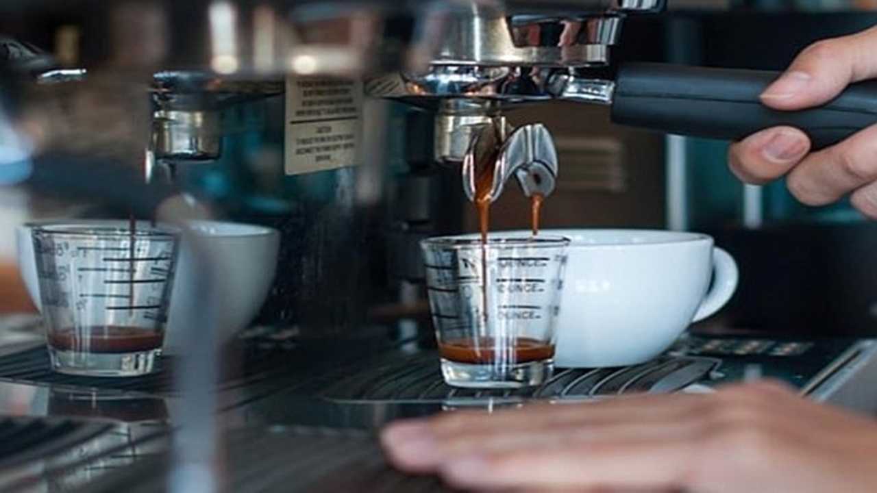Starbucks’tan Şaşırtan Karar: 250 Mağaza Kapanıyor 1 Starbuckstan Sasirtan Karar 250 Magaza Kapaniyor 2