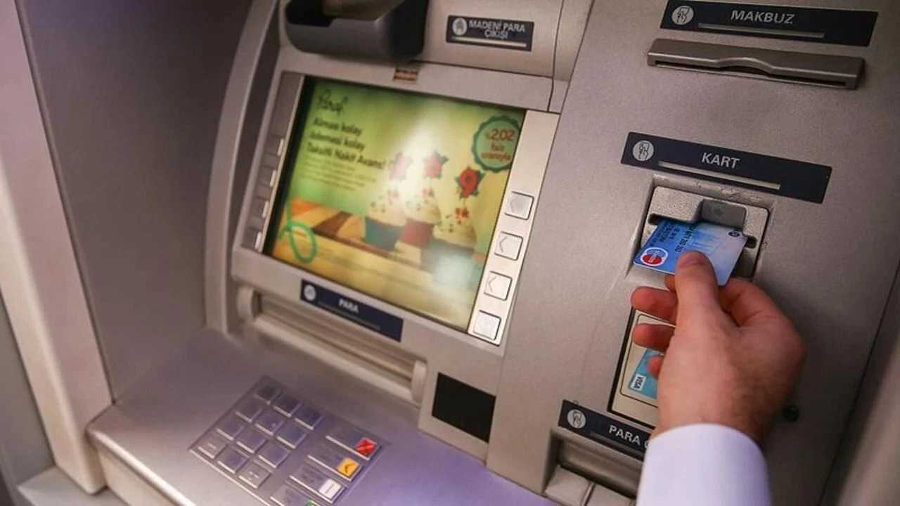 ATM’den Para Yatıranlar Dikkat! Günlük Limitler Belli Oldu 3 ATMden Para Yatiranlar Dikkat Gunluk Limitler Belli Oldu 4