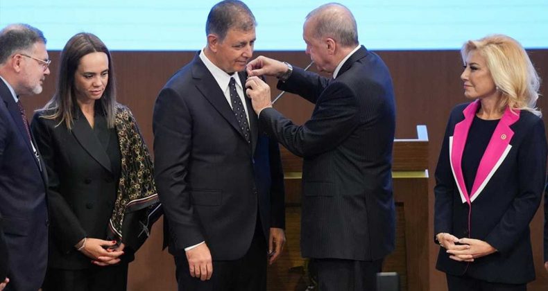 Cemil Tugay AK Parti’ye Katıldı, Ertesi Gün İzne Çıktı