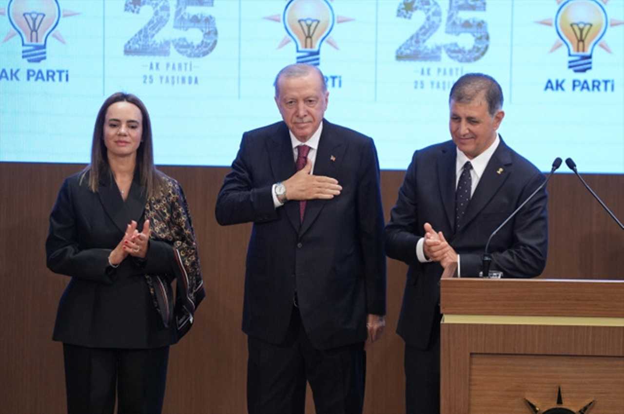 Cemil Tugay AK Parti’ye Katıldı, Ertesi Gün İzne Çıktı 1 Cemil Tugay AK Partiye Katildi Ertesi Gun Izne Cikti 2
