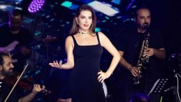 Ebru Yaşar’dan Volkswagen Arena’ya Gövde Gösterisi