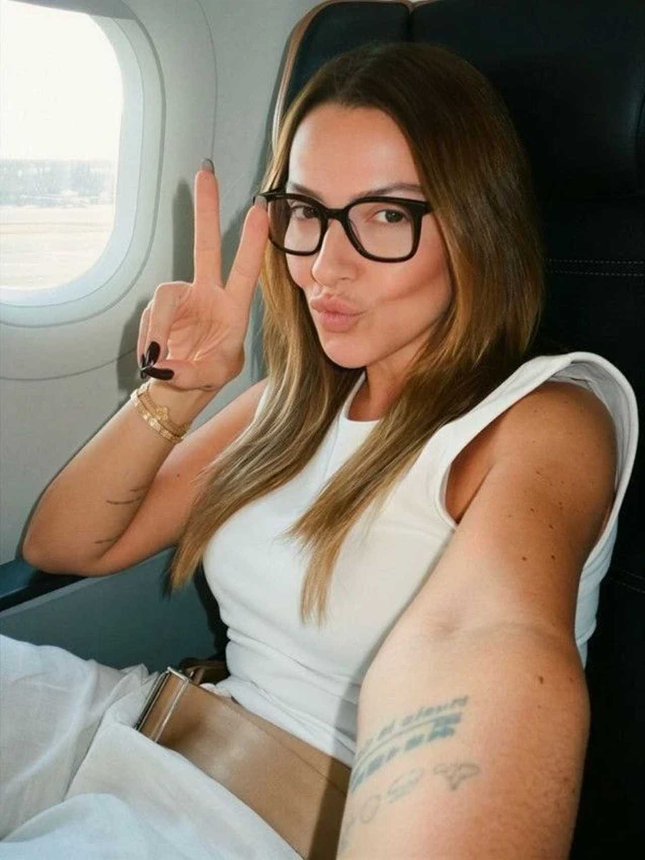 Hadise Paris’i Fena Salladı! Cesur Tarzı Gündem Oldu 1 Hadise Parisi Fena Salladi Cesur Tarzi Gundem Oldu 2