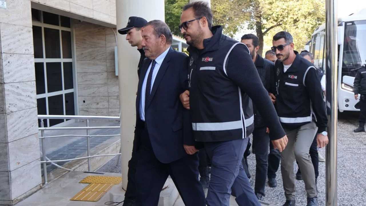 Milas’ta Milyarlık İhale Operasyonu: 18 Tutuklama 1 Milasta Milyarlik Ihale Operasyonu 18 Tutuklama 2