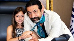 Okan Bayülgen’in Kızına Uluslararası Ödül