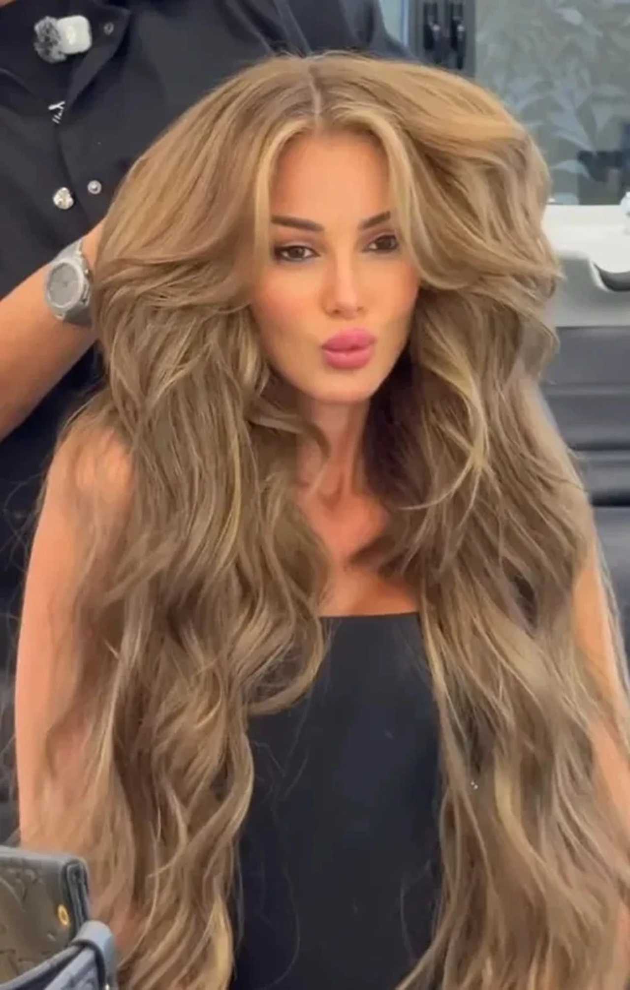 Petek Dincozun Yeni Imaji Olay Oldu 6