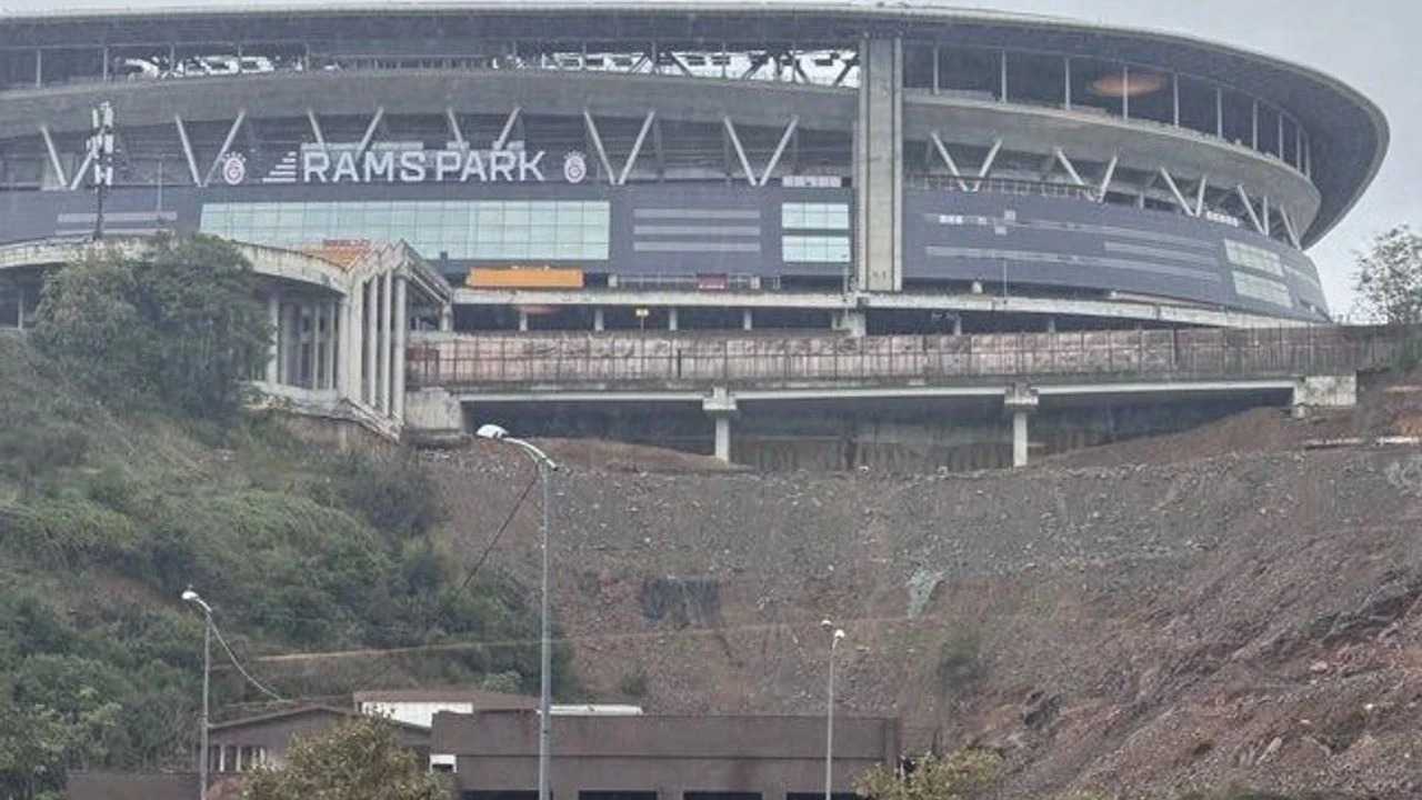 RAMS Park’ta Çatlak İddiasına Bakanlıktan Yanıt 2 RAMS Parkta Catlak Iddiasina Bakanliktan Yanit 3