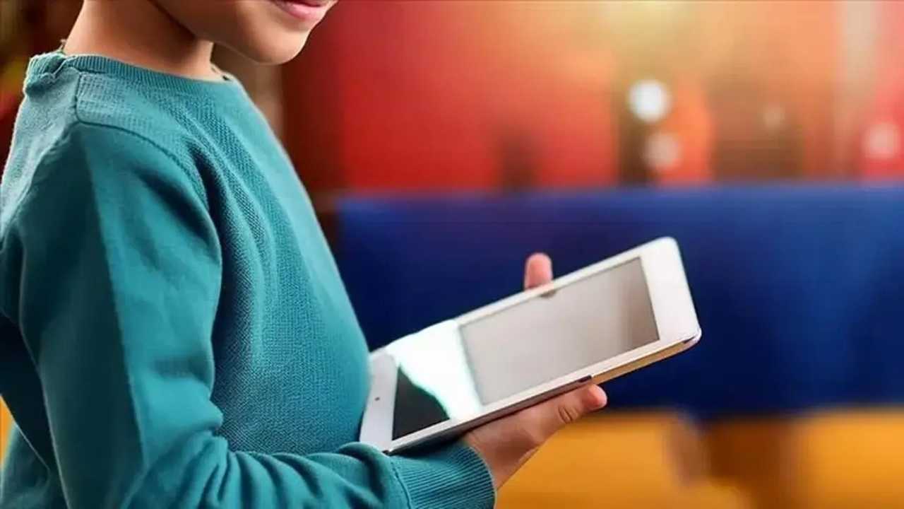 Sosyal Medyada Yeni Dönem! 15 Yaş Altına Yasak Geliyor 4 Sosyal Medyada Yeni Donem 15 Yas Altina Yasak Geliyor 5